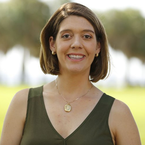 Jennifer Webb Headshot