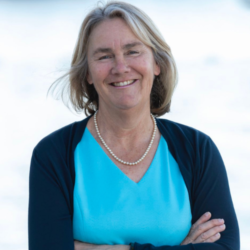 Sue Woltanski Headshot